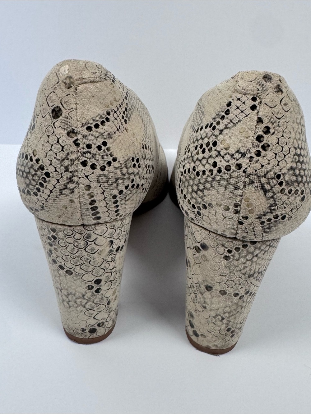 Clarks Snake-Print Block Heel Pumps in Cream and Black - Picture 5 of 9